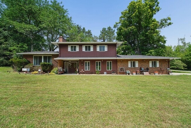 Photo - 157 Spring Valley Dr