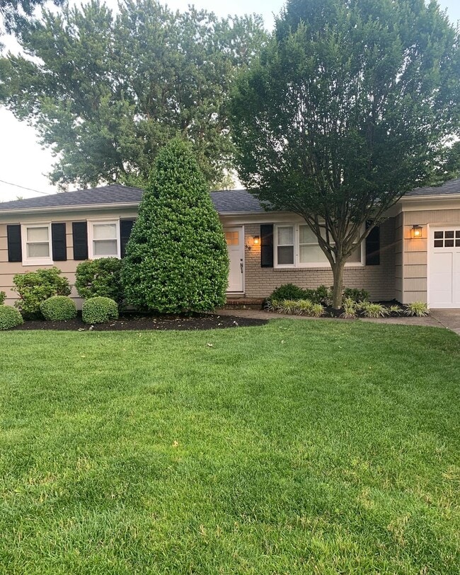 Building Photo - 46 Asbury Ave