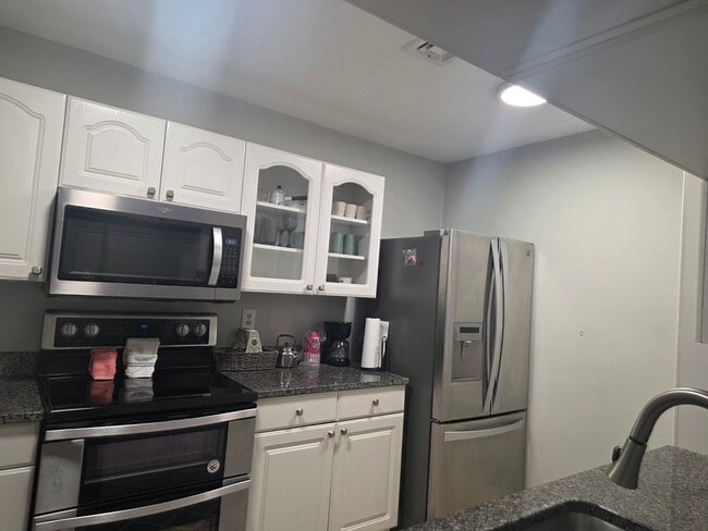 Photo - 690 S Porter St Unit 28