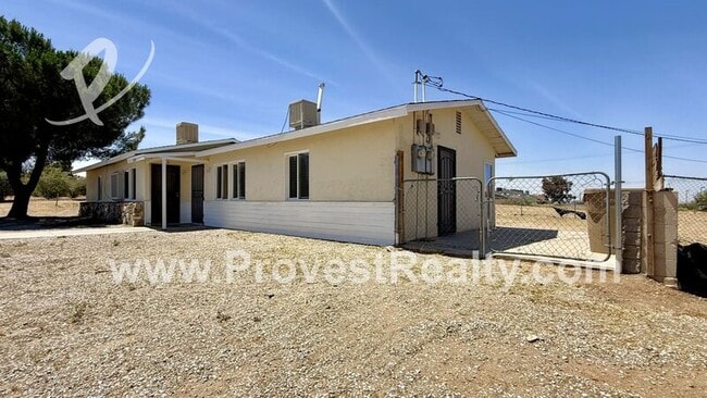 Photo - 15034 Sequoia St