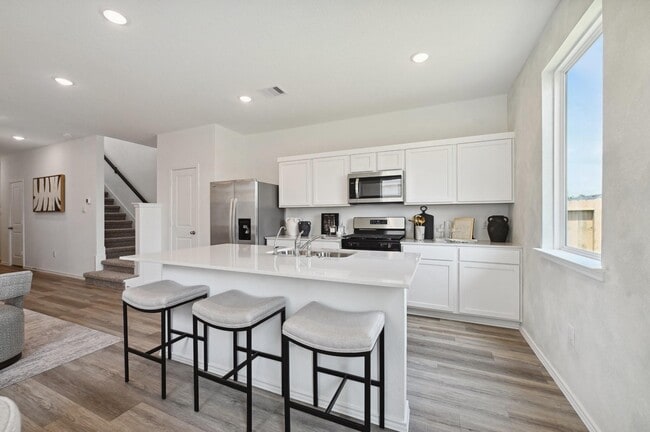 Photo - 943 Moon Drop Ln