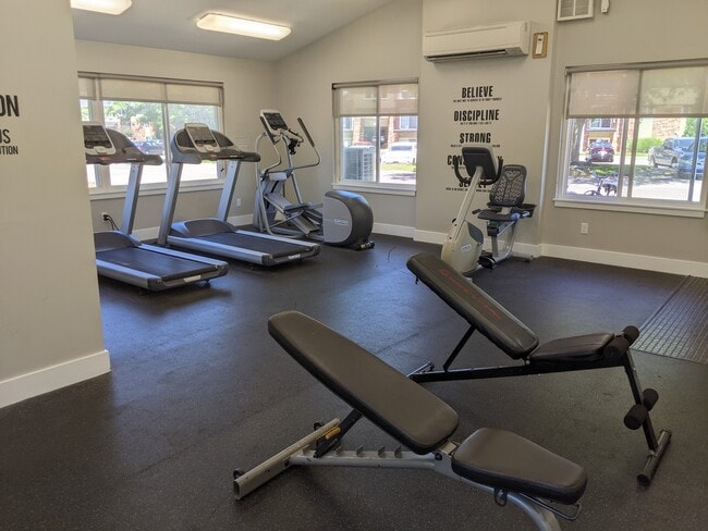 24/7 Fitness Center