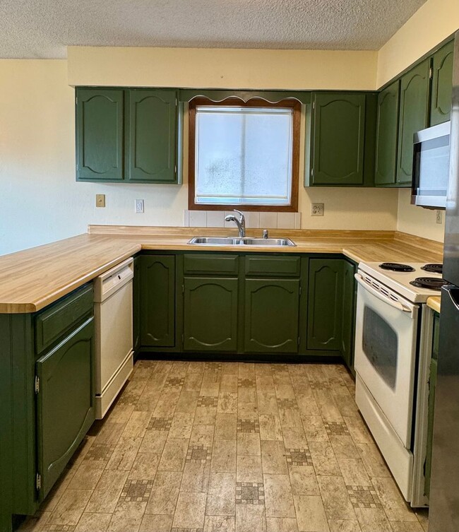 Photo - 606 Vilas St Unit 608 Vilas