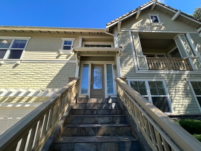 Photo - Luxurious and Spacious 5 Bedroom in Gilroy