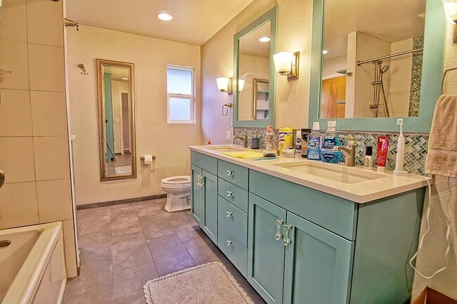 Photo - 6556 Cleopatra Pl NW