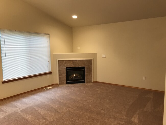 Photo - Lake Stevens 4 Bedroom Home