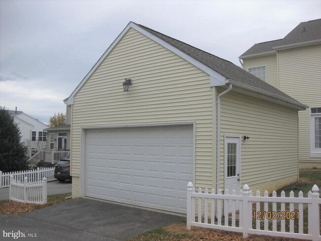 Photo - 48 Battlefield Dr