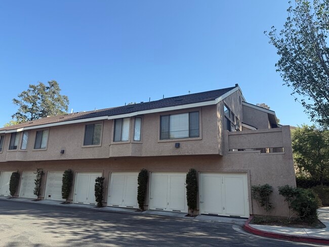 Building Photo - 5722 E Stillwater Ave Unit 5722 E Stillwater Ave, Orange, CA 92869