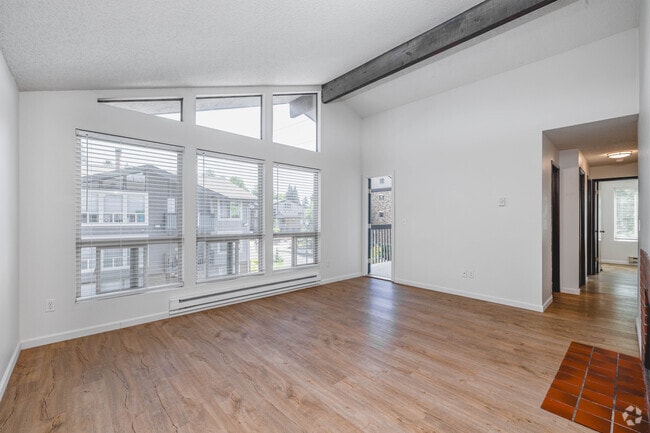 2BR, 1BA - 825SF - Living Room