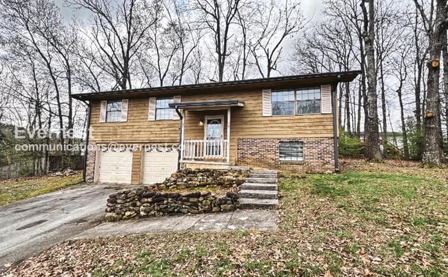 Building Photo - 7012 Windcrest Ln