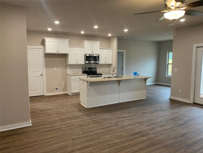 Photo - 403 N Otoe St