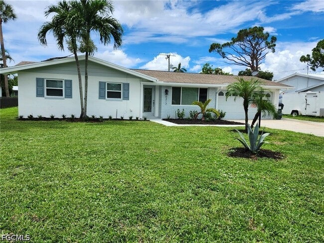 Building Photo - 6313 St Andrews Cir S