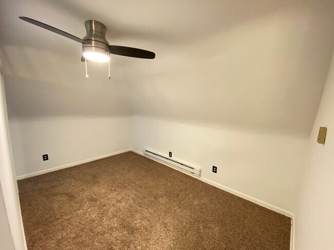 Photo - 329 W 8th Ave Unit 3