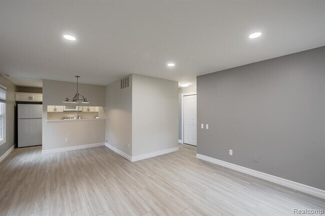 Photo - 2621 Thornbrier