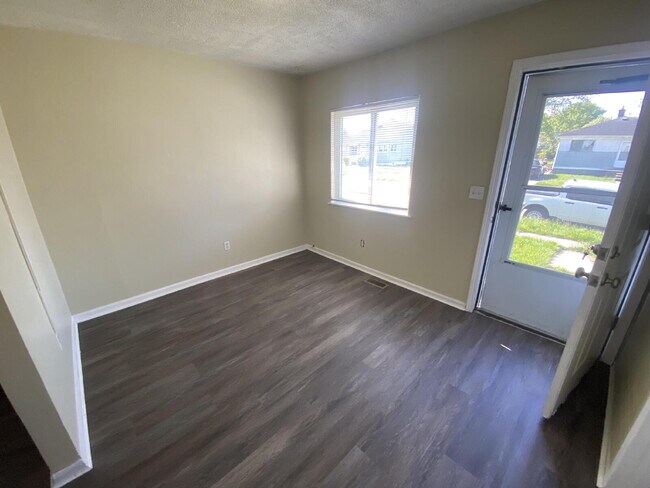 Pack Your Bags! This Updated Warren Rental is 100% Move-In Ready
OWNER SPECIAL- 1 month FREE