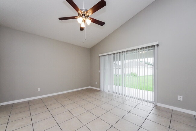 4313 Creeks Run Blvd