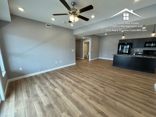 Photo - 2610 N Bluff St Unit 2610-103 North Bluff Street