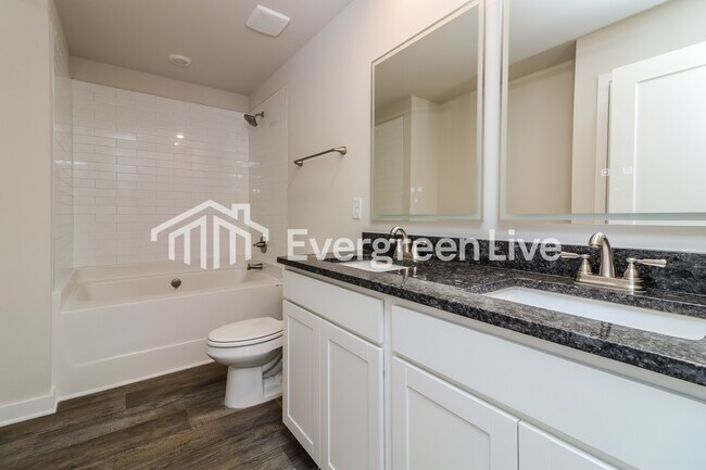 Photo - 4826 Station Ln