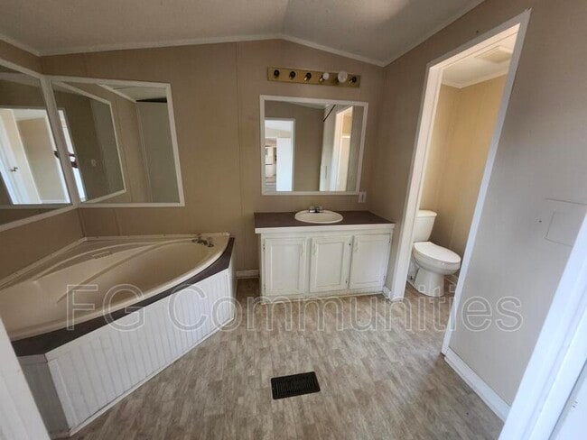 Photo - 3013 Michelle Cir