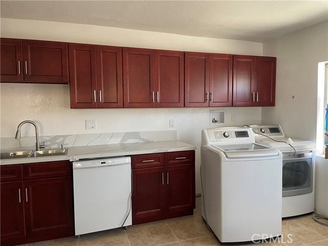 Photo - 674 E 115th St