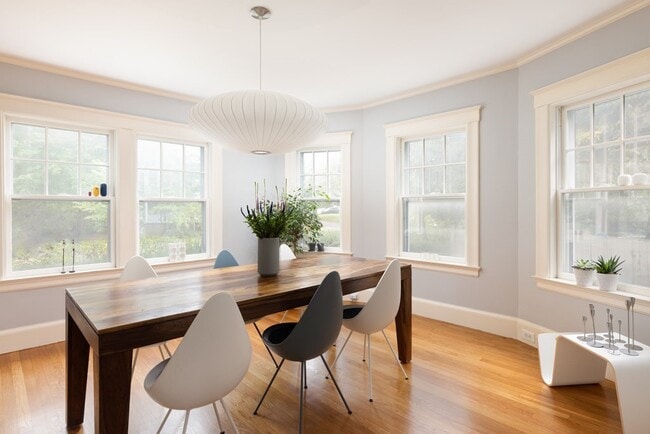 Photo - 17 Willow St