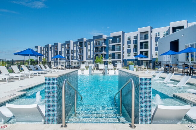 Piscina - Signature Pointe
