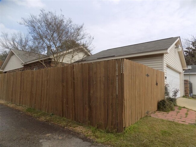 Photo - 4602 Cherry Tree Terrace