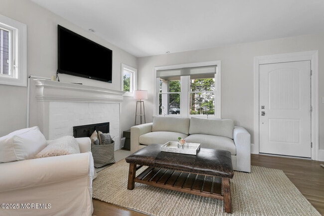Photo - 27 Waterman Ave