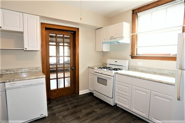 Photo - 3844 N Bernard St Unit 2B