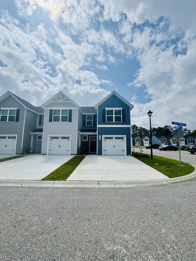 Photo - 250 Christiana Ln