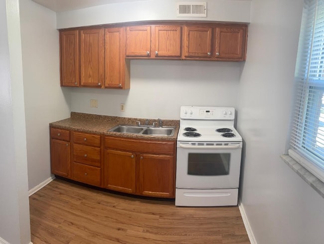 Photo - 3646 Northdale Pl Unit 2