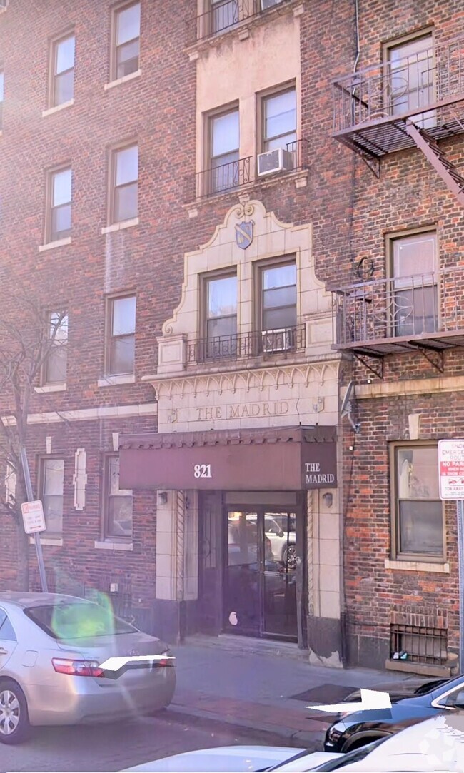 Building Photo - 821 Bergen Ave Unit C0305 Rental
