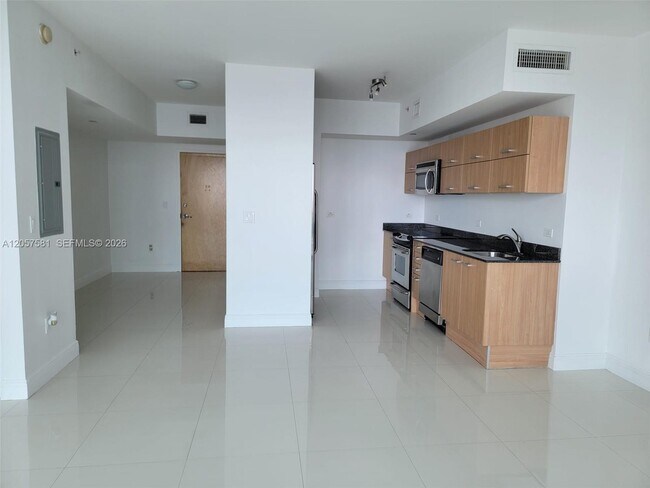 Photo - 350 S Miami Ave Unidad 1515