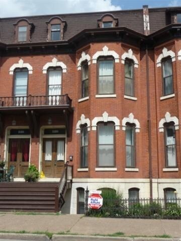 Photo - 1120 Main St Apartments