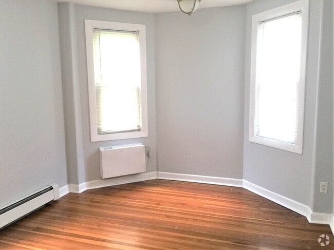 Building Photo - 142 Humboldt Ave Unit 9 Rental