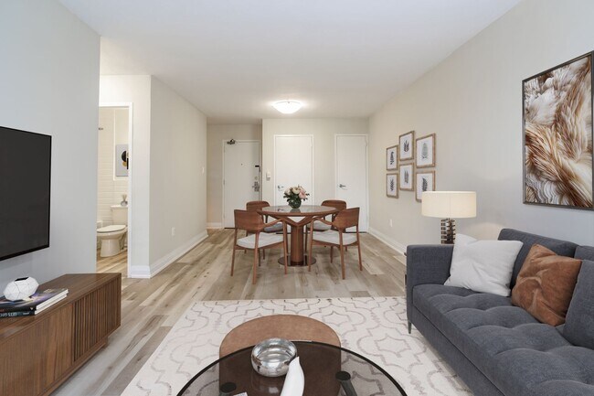 Photo - 240 Southwood Dr