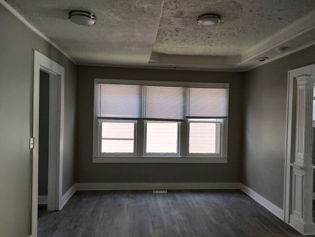 Photo - 4BR/2BA House- Newly renovated