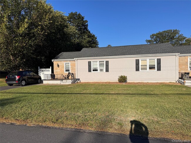 Building Photo - 35 Crestwood Dr Rental