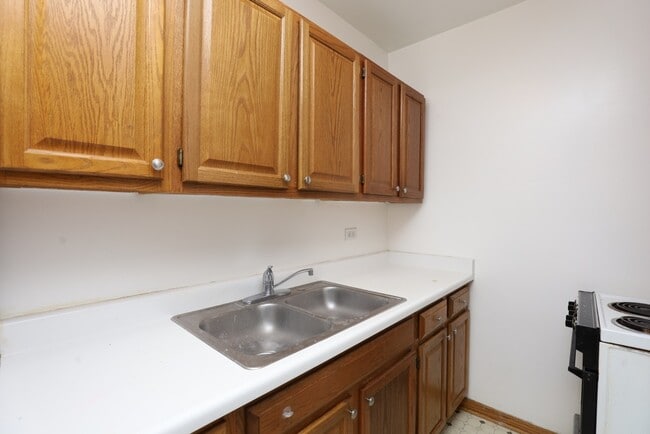 Photo - 4180 N Marine Dr Unidad 011