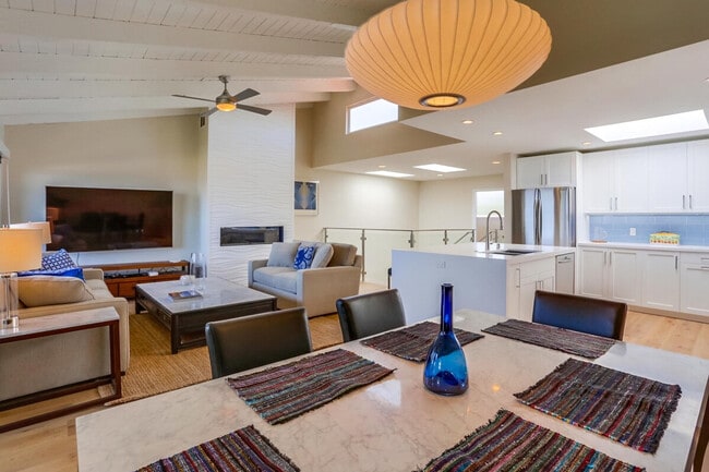 Photo - 450 S Sierra Ave Unidad SI ID1255604P