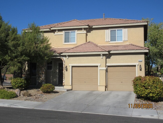 2 Story, 3 BR, 2.5 BA Centennial Hill Area - 2 Story, 3 BR, 2.5 BA Centennial Hill Area Casa