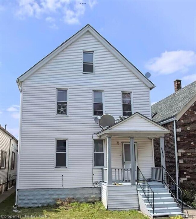 Photo - 2265 Poland St