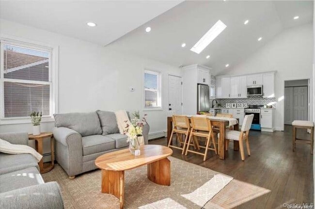 Photo - 455 Clayton St Casa