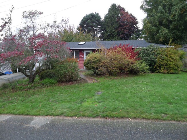 Super Cute 3-Bedroom Home w/Gorgeous Priva... - Super Cute 3-Bedroom Home w/Gorgeous Priva...