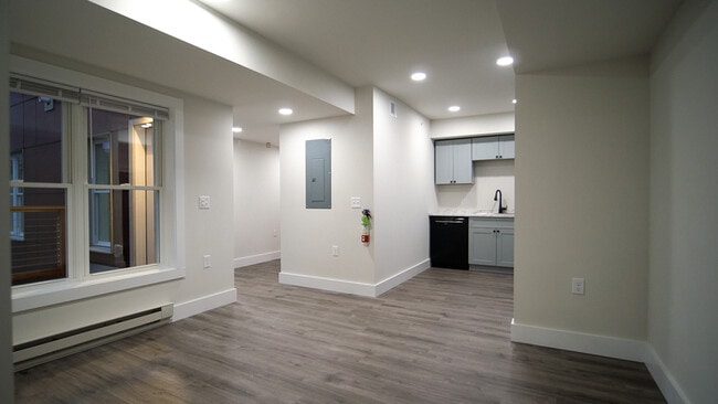 15 Hungerford Terrace Unit 15