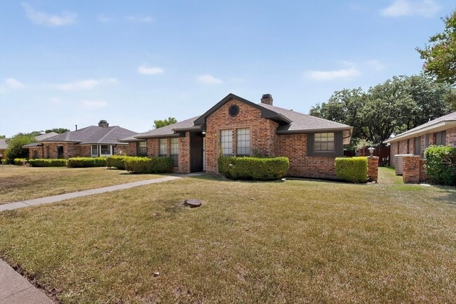 Photo - 3510 Amber Ave