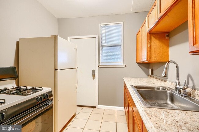 Photo - 1931 Griffis Ave