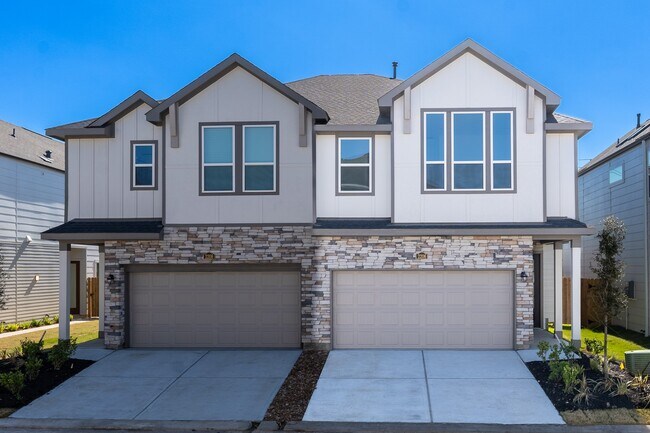 Photo - 2206 Diagonal Ln