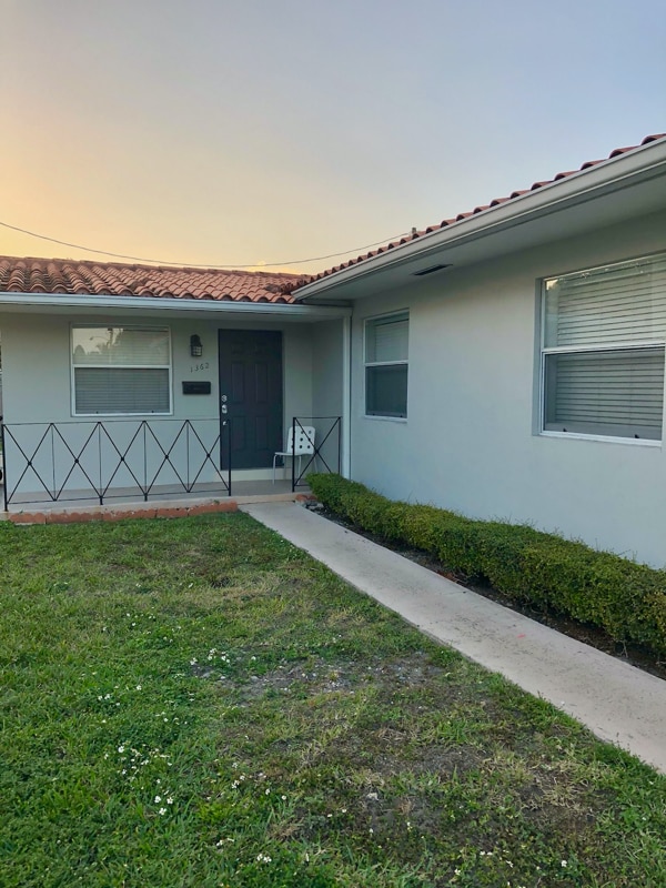 Building Photo - 1362 SW 67th Ave