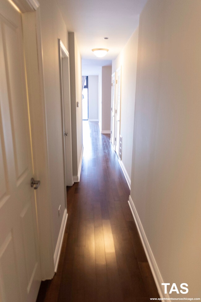 Photo - 1464 S Michigan Ave Unidad 2303